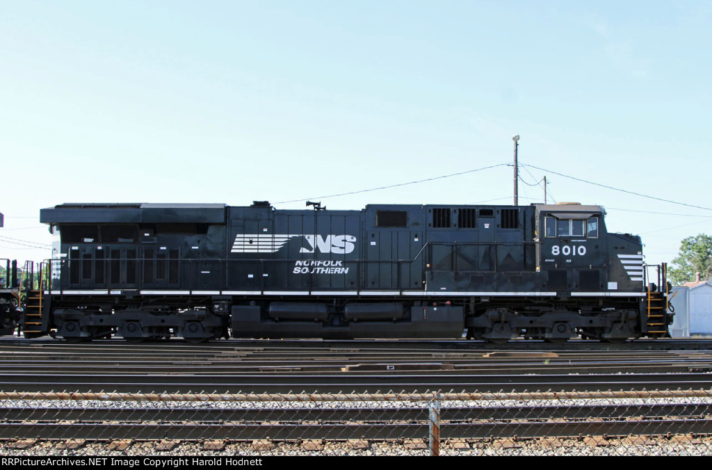 NS 8010